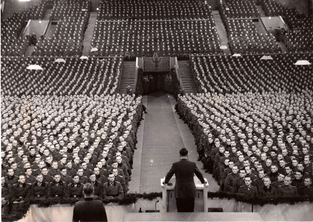 Тест: угадайте страну по историческим фотографиям