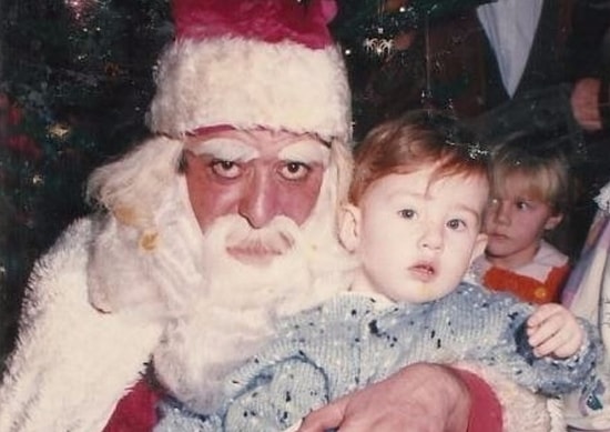 19 Санта-Клаусов, словно восставших из ада: прощай детство!