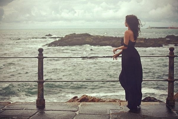 3. "Чем может утешиться человек, с которым случилось несчастье? — Умный человек утешится, когда осознает неминуемость того, что случилось. Дурак же утешается тем, что и с другими случится то же"