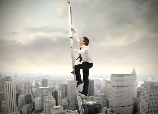 1. "Не беспокойся, что у тебя нет должности, а беспокойся, каким образом устоять на ней"