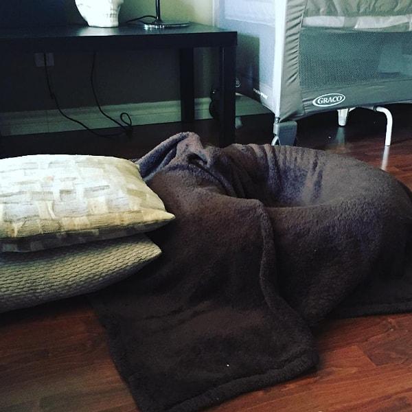 15. Simidi battaniyelerle kaplayarak yüzüstü yatmak için fazlasıyla konforlu bir alan yaratabilirsiniz kendinize.