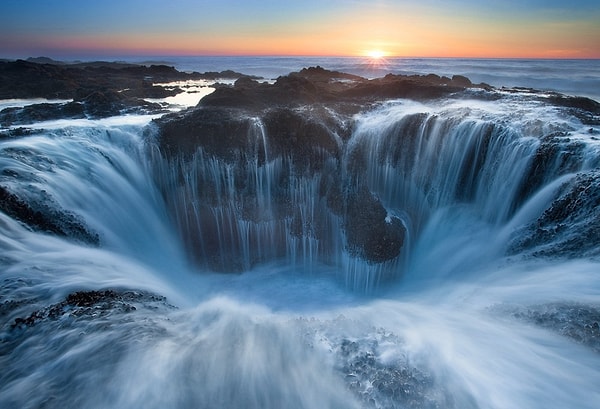 12. Thor’s Well, Oregon.