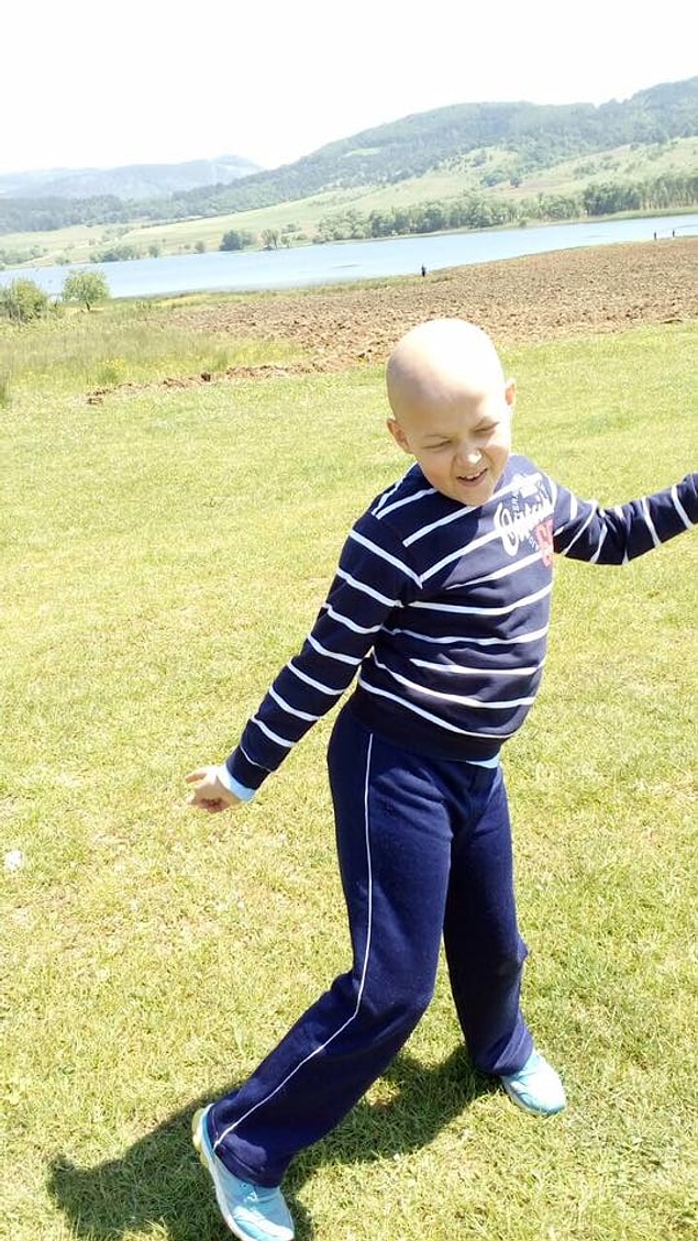 Arda şu an Uludağ Üniversitesi Tıp Fakültesi'nde hastalığı sebebiyle kemoterapi tedavisi görmeye devam ediyor. Amerika'ya gidene kadar da görmeye devam edecek.