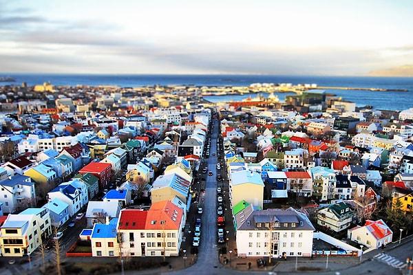 6. İzlanda nüfusunun %100’ünün İnternet erişimi mevcut. Dünyada bu orana sahip tek ülke İzlanda.