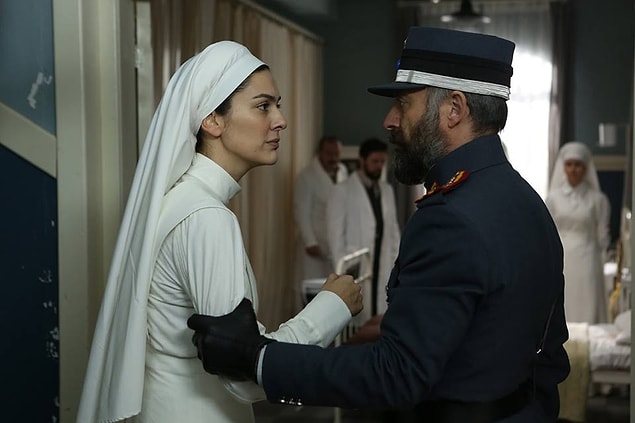 Yunan Subayı taklidi yapman, kadını sürekli kolundan sürüklemen gerektiği anlamına gelmiyor Cevdet Bey!