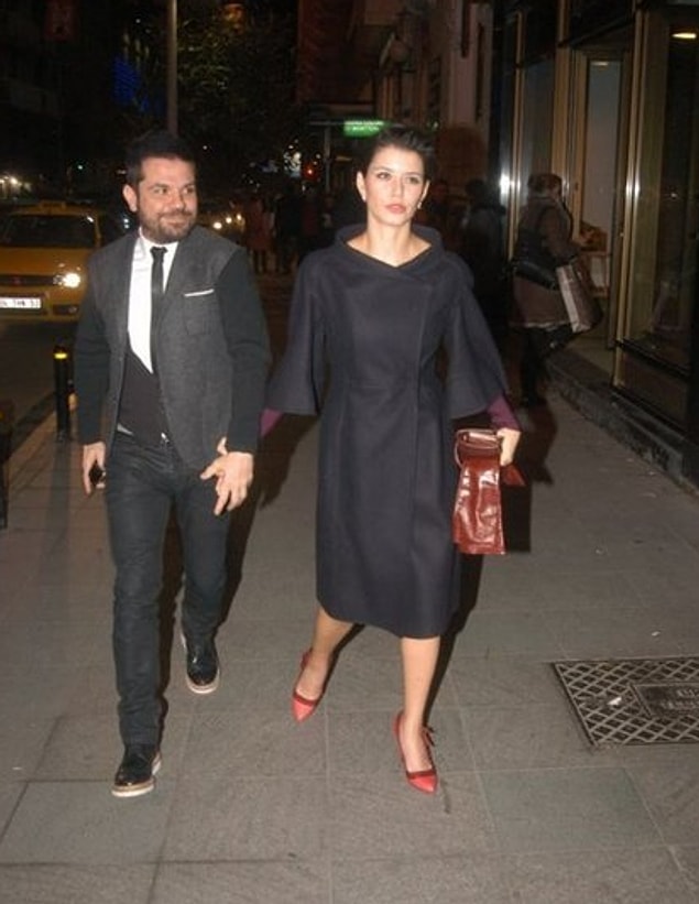 10. Kenan Doğulu ve Beren Saat birlikte gittikleri bir mekandan çıkarken, birbirine silah çeken iki grubun arasında kaldı.