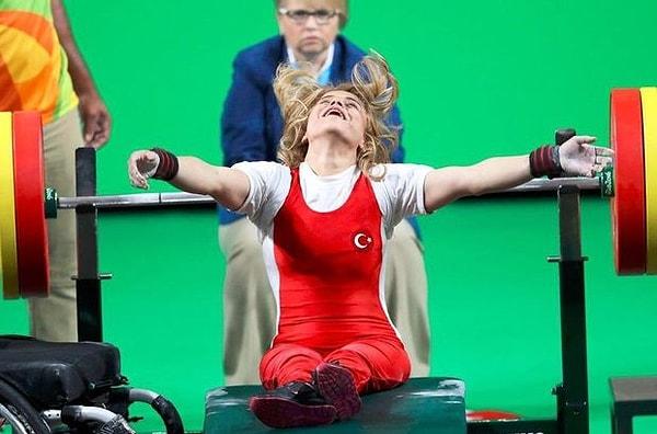 13. 8 Eylül: Rio 2016 Paralimpik Oyunları'nda milli halterci Nazmiye Muratlı 104 kg kaldırarak altın madalya kazandı ve dünya rekoru kırdı.
