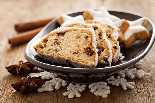 7. Рождественский штоллен