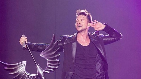 8. Однако есть и те, кто начал гадать о причинах того, почему имя матери ребенка неизвестно