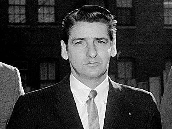 12. Маньяк или знаменитость?