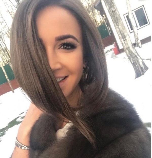 8. Ольга Бузова перекрасилась в шатенку