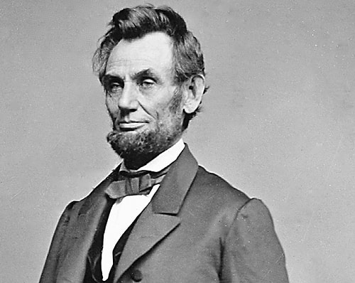 Charles Darwin ve Abraham Lincoln aynı gün doğdular. 12 Şubat 1809.