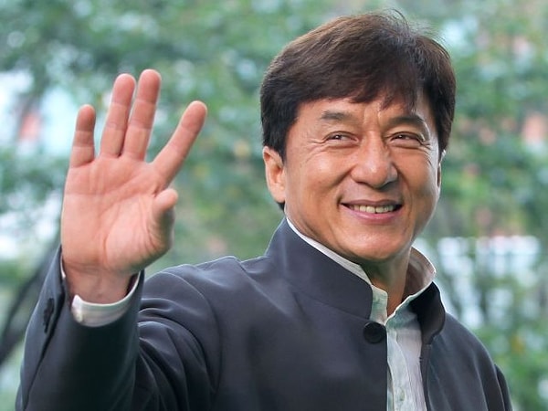 10. Мать Джеки Чана была беременна актером целых 12 месяцев?