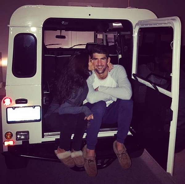 8. Майкл и Николь Фелпс тоже отпраздновали первое Рождество своего сынишки Брумера