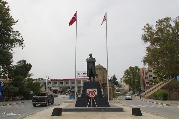 15. Atatürk Heykeli - Lefkoşa