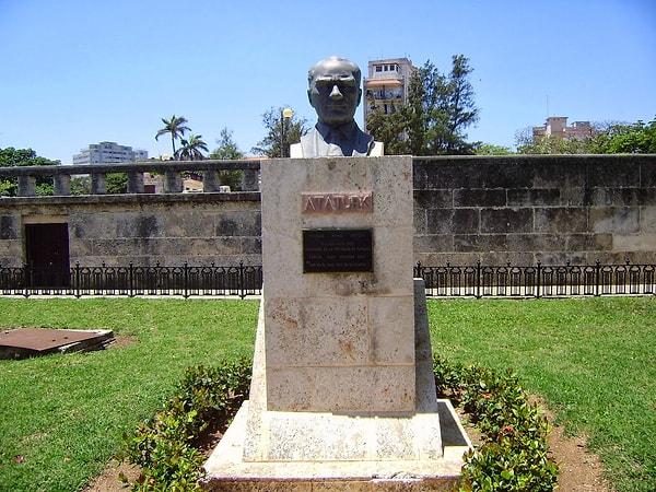 16. Atatürk Anıtı - Küba