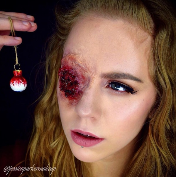 6. Дешевое и сердитое украшение на елку