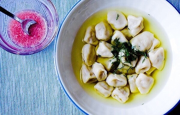 14. Азребайджанские "Дюшбара" (немного меньше наших пельменей):