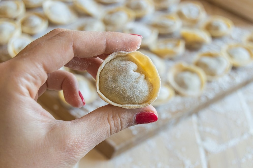 Планета на тарелке: как выглядят пельмени в разных странах мира