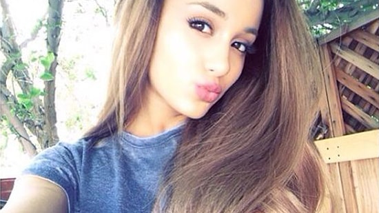 "Себяшечка": 14 особенностей людей, везде и всюду делающих селфи