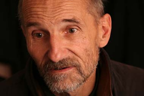 6. "Оставь ребёнка в покое, он самостоятельный, он целый космос, он планета, другая, совсем чем ты. Не в этом дело, что ты его мама, а я его папа. Он уже третий, другой, новый, — его Бог создал"