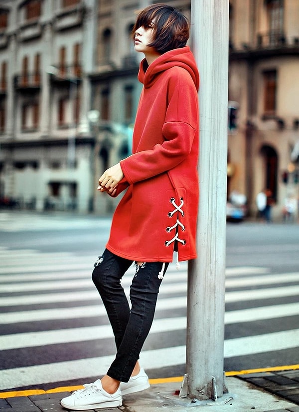 6. Красные свитшоты-худи-толстовки.