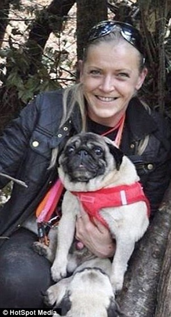 Мопсы действительно являются полноценными членами семьи.