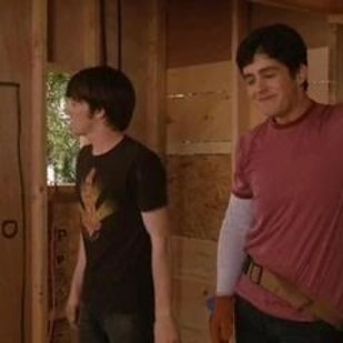 5. "Эта дверь автоматически блокируется, идиот"