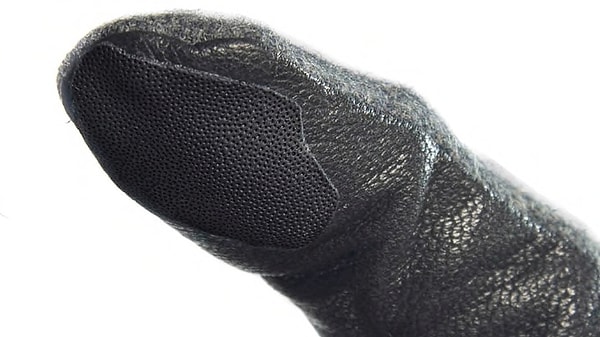 11. Перчатки с синтетическими отпечатками пальцев