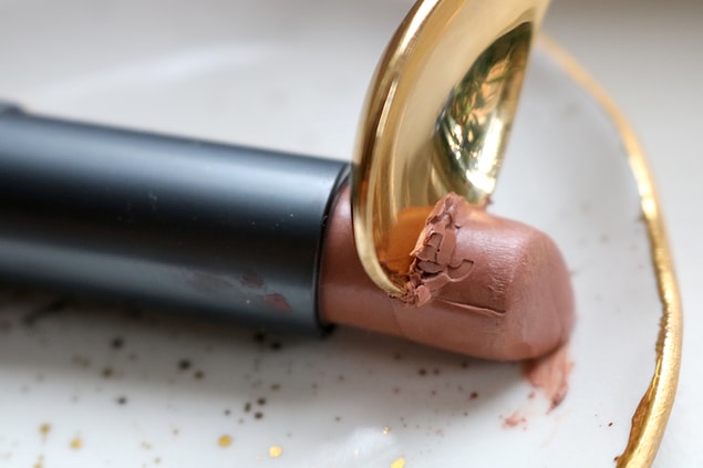 6. Bite Beauty Lipstick üşenmemiş tam tamına 36 çeşidini çıkarmış bu rujların!