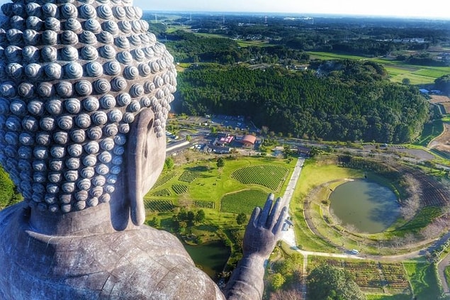 20. Big Buddha, Ushiku Daibutsu, Japonya- cliechti