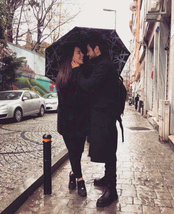 4. Rüzgar Erkoçlar, bir süredir aşk yaşadığı sevgilisi Tuğba Beyazoğlu'na Sevgililer Günü'nde evlilik teklifi edeceğini açıkladı.