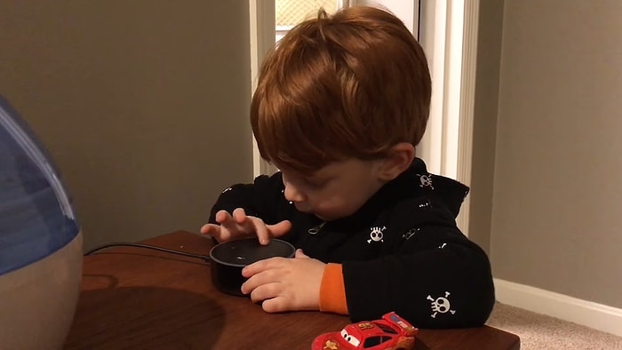 Alexa Kafayı Yedi! Şarkı İsteyen Çocuğa Porno Açan Yapay Zeka