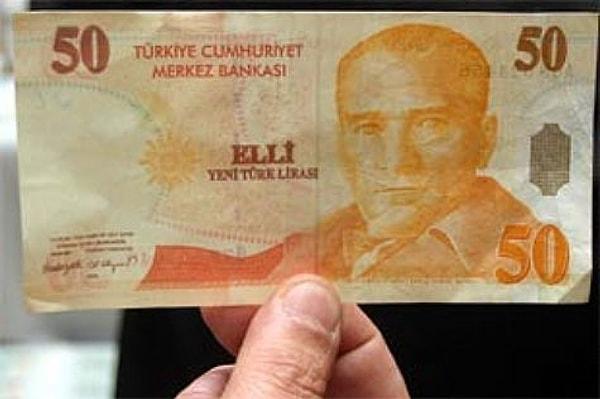 6. Artık sahte para teknolojisi o çağları çoktan aşmış olmasına rağmen hala sahte mi diye kontrol etmek için parayı ışığa tutup Atatürk hologramı var mı diye bakmak.