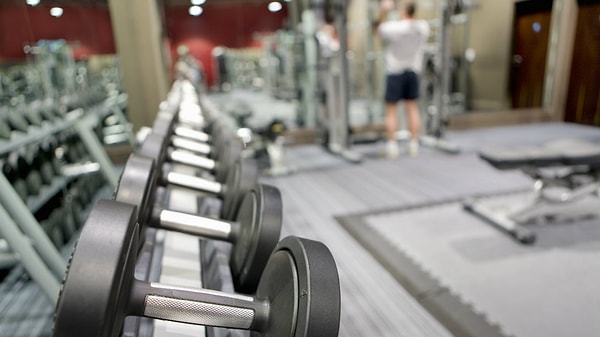 Кроме того, молодой человек был частым посетителем тренажерного зала.