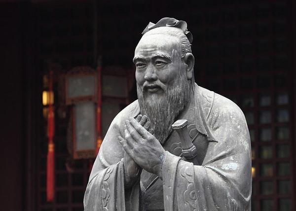 17. Çinli filozof, eğitimci ve yazar Konfüçyüs