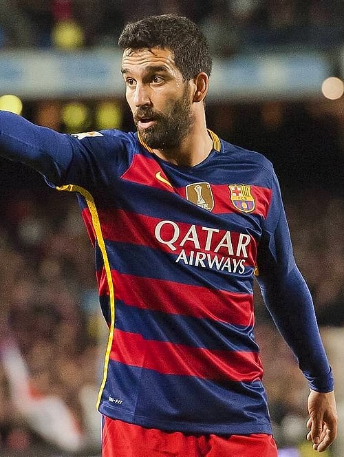 La Liga ekiplerinden FC Barcelona'da forma giyen Lionel Messi, Arda Turan ve ünlü Rus tenisçi Maria Sharapova dünyaya geldi.