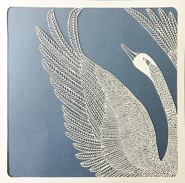 Это по-настоящему тонкая работа, похожая на вязание крючком.