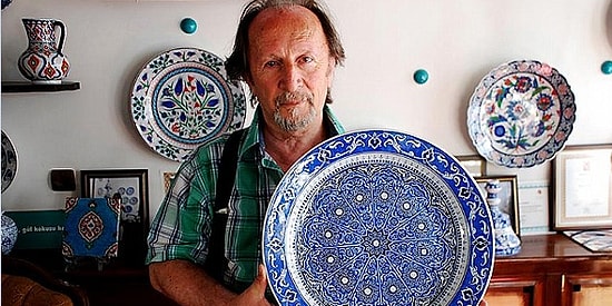 UNESCO'nun "Yaşayan İnsan Hazinesi" Ödülünü Verdiği Çini Sanatçısı Mehmet Gürsoy