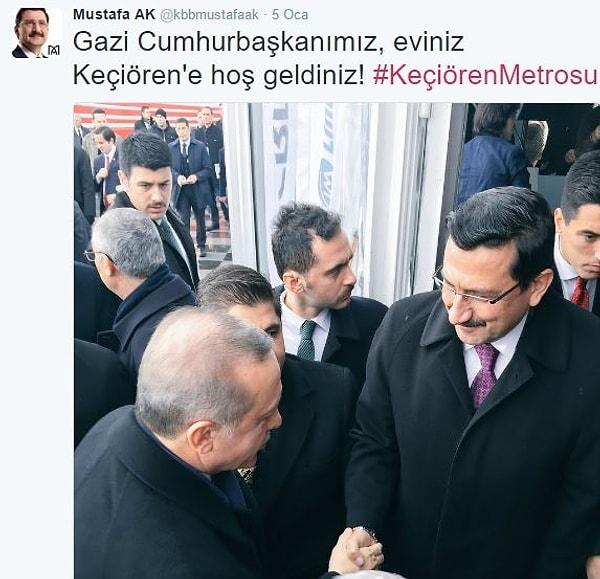 Belediye Başkanı Mustafa Ak, Cumhurbaşkanı Erdoğan ile tokalaştıkları fotoğrafı da 'Gazi Cumhurbaşkanımız evinize hoşgeldiniz' diyerek paylaştı