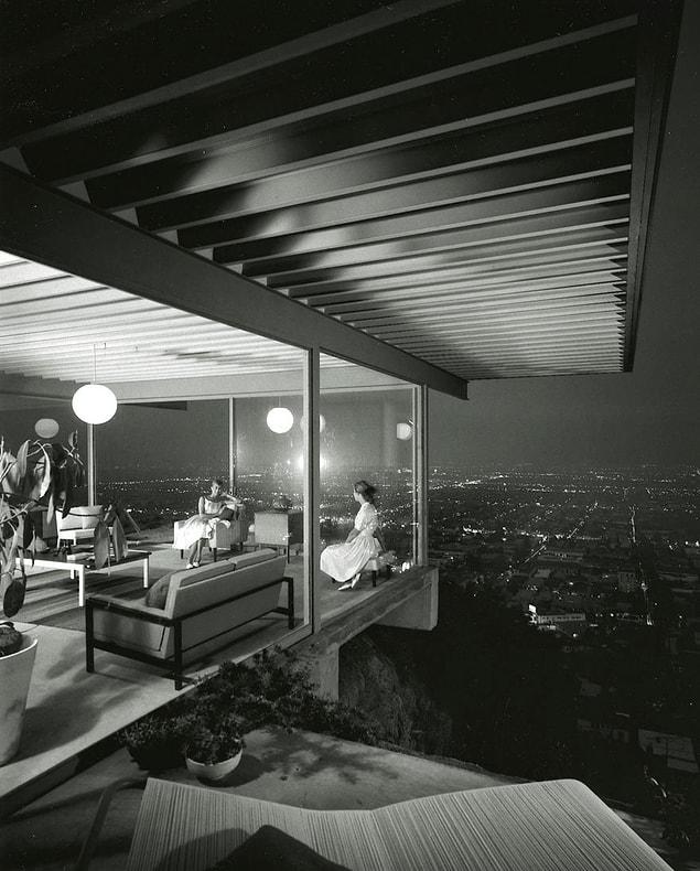 53. Case Study House No. 22, Los Angeles, Julius Shulman, 1960