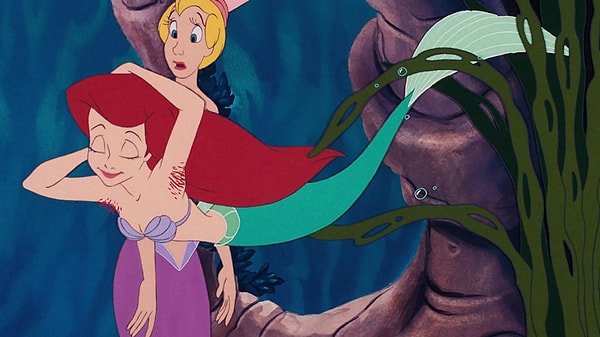 12. Если Ариэль является человеком выше пояса, почему ее подмышки не волосатые? Или в океане есть аптека, где она берет бритвенные станки?