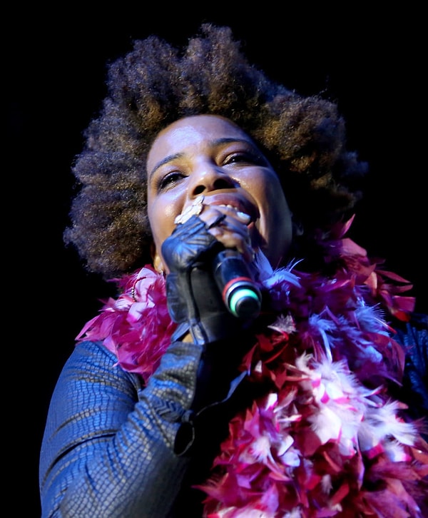 43. Мэйси Грэй тоже исполнится 50 в 2017 году!