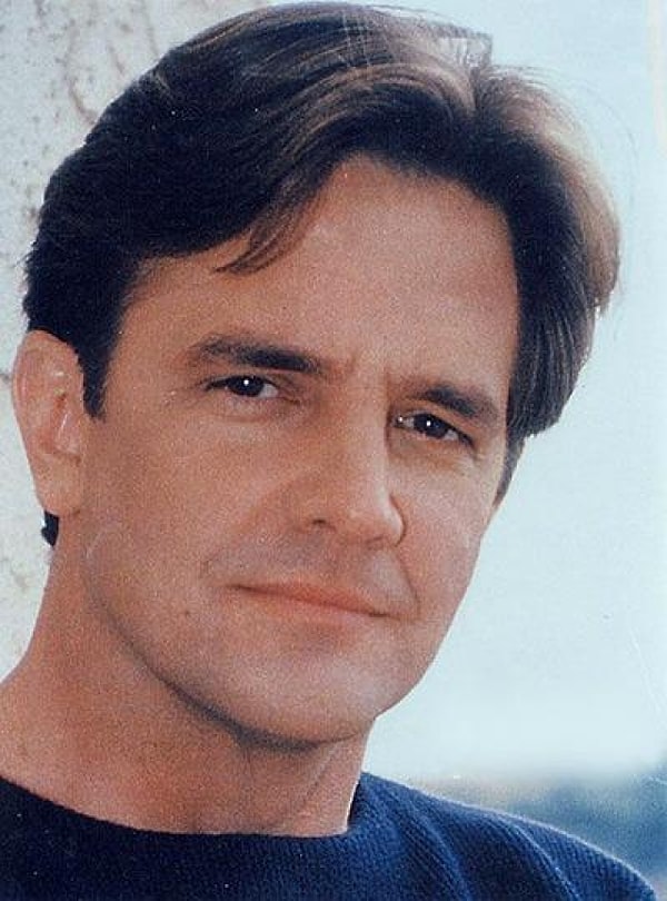 4. Лэйн Дэвис (Мэйсон Кэпвелл)