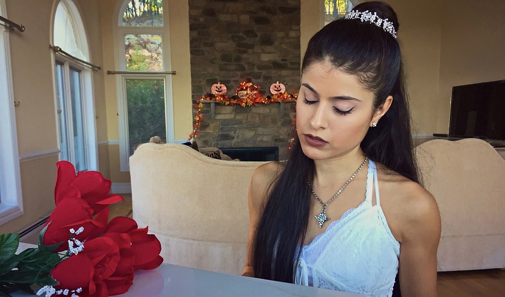 Никаких клипов не нужно, когда умеешь так петь! 😍