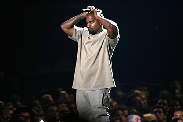 2. Это и понятно. Слишком много выпало на плечи знаменитости. Сначала нервный срыв Уэста, потом его реабилитация в клинике