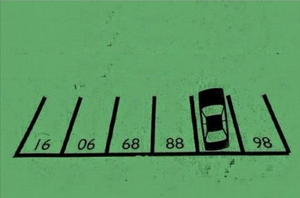 8. И напоследок предлагаем вам решить тест на вступление в первый класс в Китае: Какой номер у парковочного места под машиной?