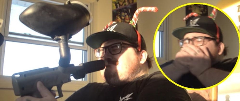 Kendini Suratından Paintball Silahı ile Vuran Rahatsız Adam