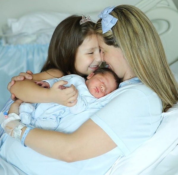 17. Кто-то впервые стал старшей сестрой!