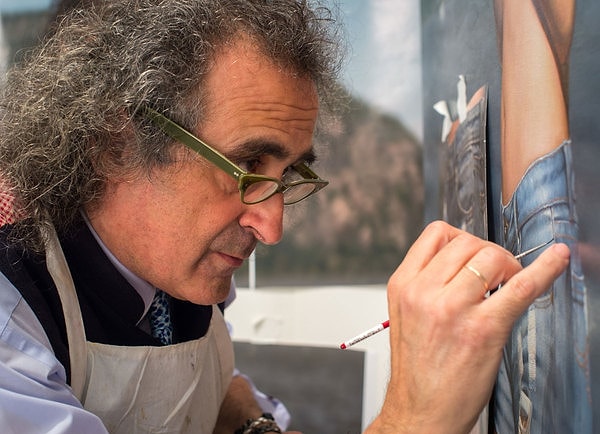 9. Игаль в процессе создания картины